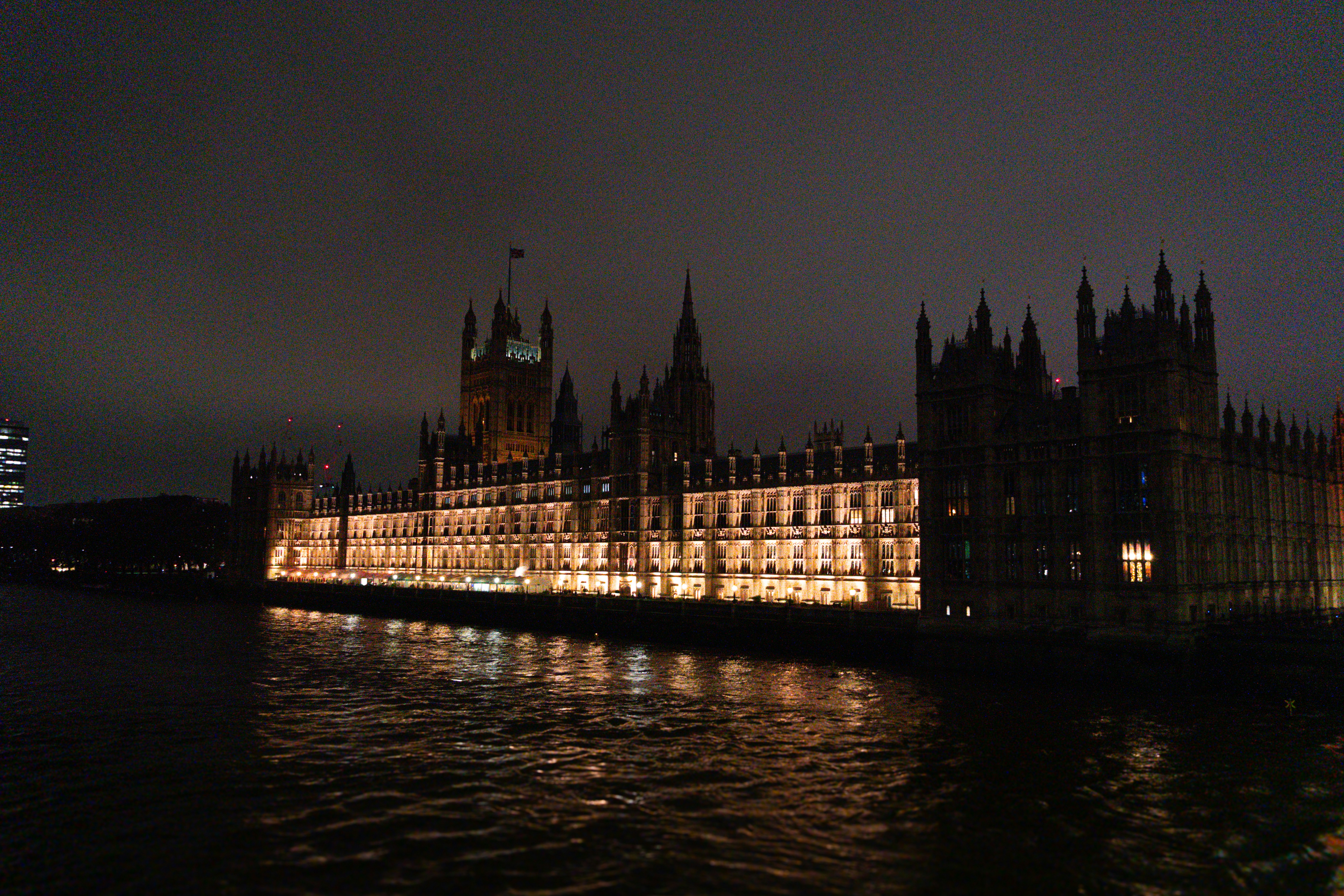 Theorising about competing policy narratives